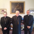 Pročelnik Kongregacije za katolički odgoj kardinal Zenon Grocholewski, kardinal Josip Bozanić i rektor Željko Tanjić