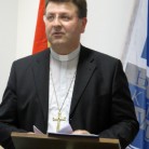 Mons. Ivan Šaško, pomoćni biskup zagrebački i prvi rektor HKS-a