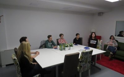 Posjet mladih robotičara Hrvatskom katoličkom sveučilištu